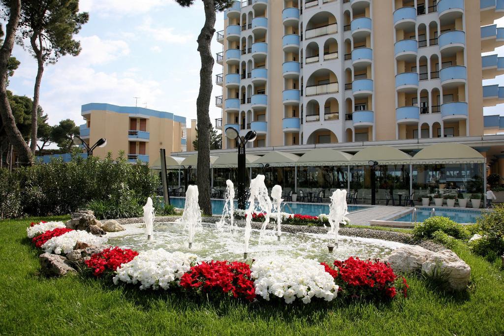 Hotel Parco Dei Principi Giulianova Exterior photo