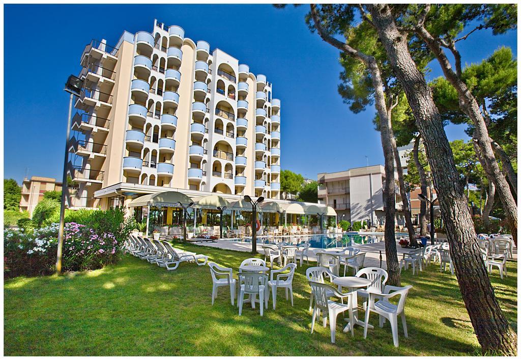 Hotel Parco Dei Principi Giulianova Exterior photo