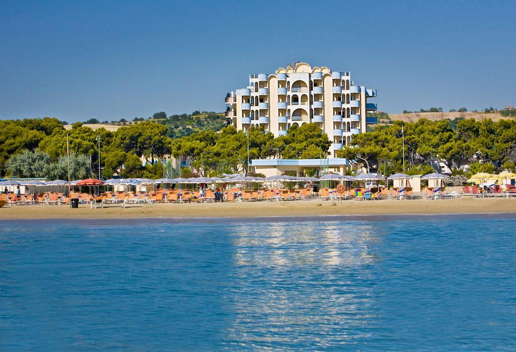 Hotel Parco Dei Principi Giulianova Exterior photo